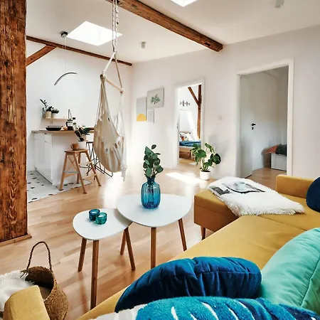 Sunny Apartment At The Heart Of Old Town-2